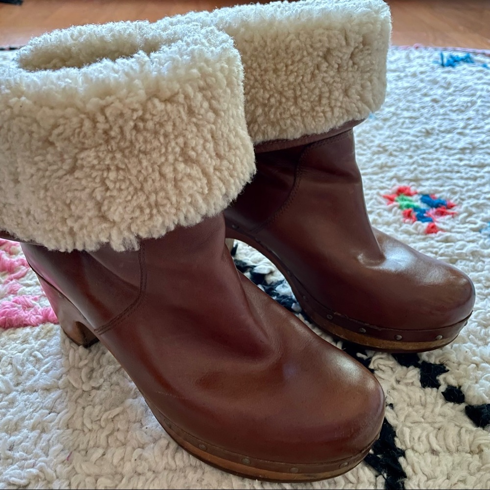 Ugg Clog Boots